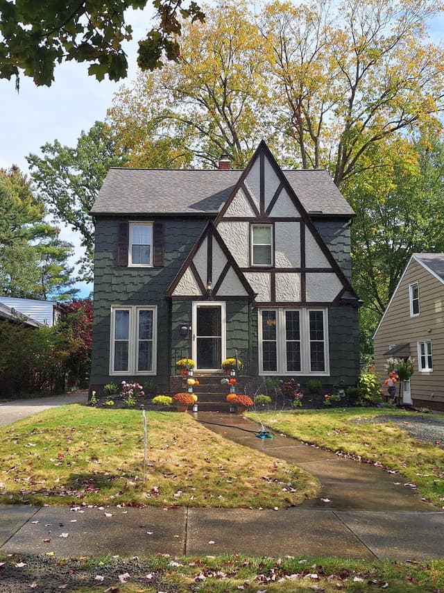 White Chooz Painters logo with blue background placeholder for paintig company logos