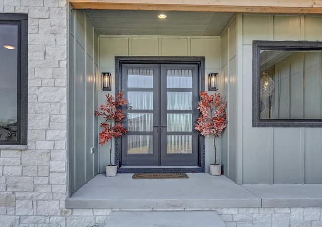 White Chooz Painters logo with blue background placeholder for paintig company logos