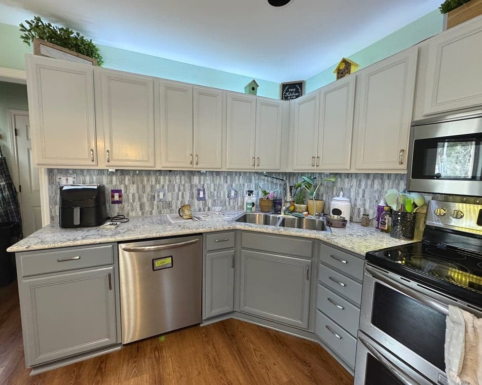 Pro Quality Painting & Co gallery image 4