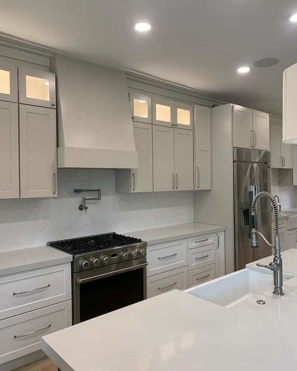 White Chooz Painters logo with blue background placeholder for paintig company logos