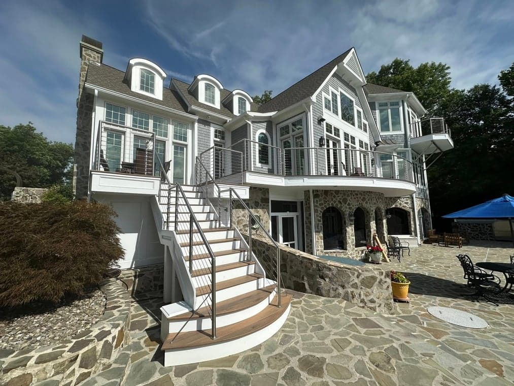 DJ's Painting & Powerwashing gallery image 1