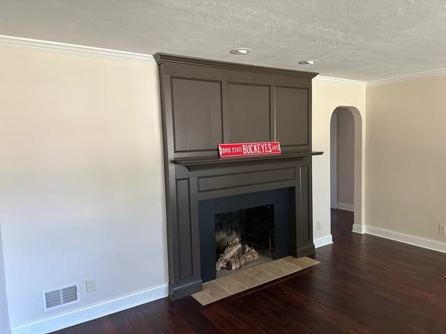 White Chooz Painters logo with blue background placeholder for paintig company logos