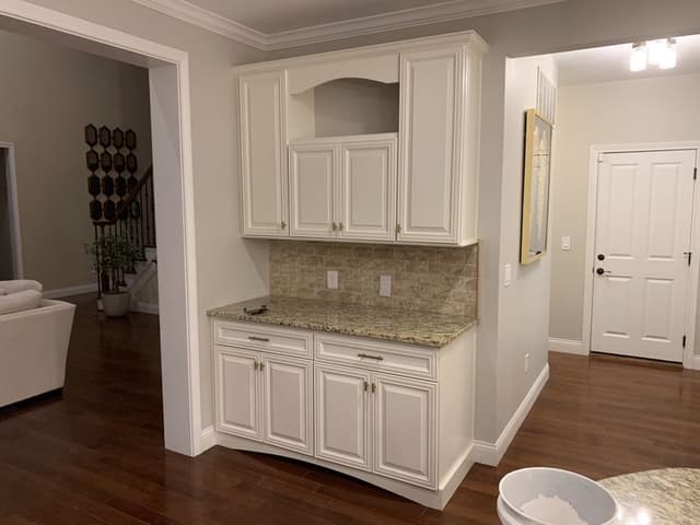 White Chooz Painters logo with blue background placeholder for paintig company logos