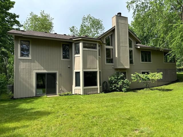 White Chooz Painters logo with blue background placeholder for paintig company logos