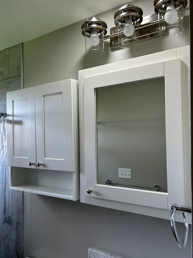 White Chooz Painters logo with blue background placeholder for paintig company logos