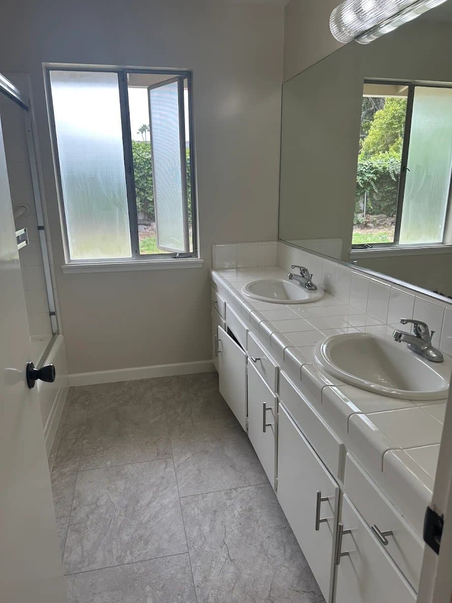 Lee's Painting Co gallery image 4