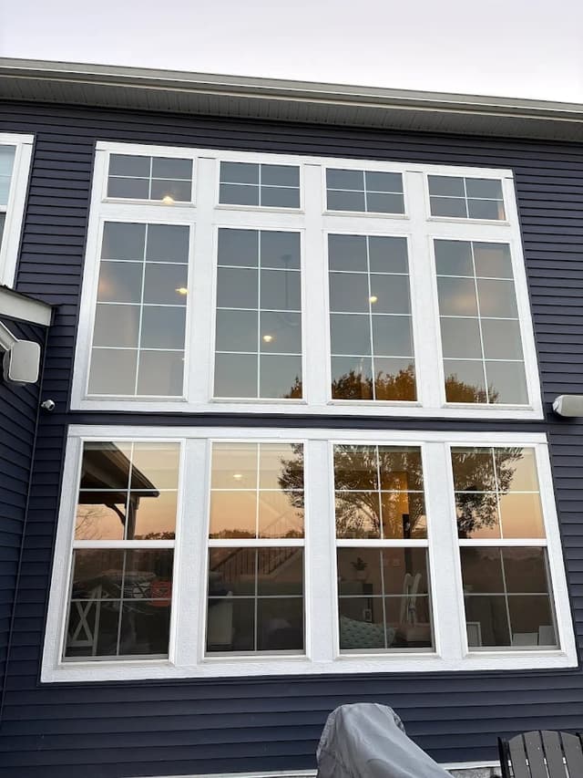 White Chooz Painters logo with blue background placeholder for paintig company logos