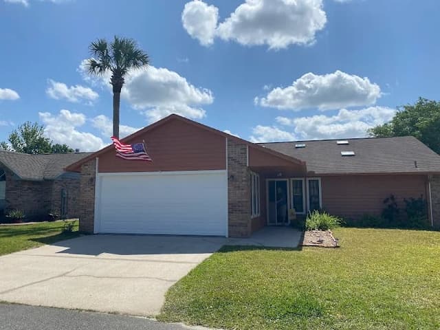 White Chooz Painters logo with blue background placeholder for paintig company logos