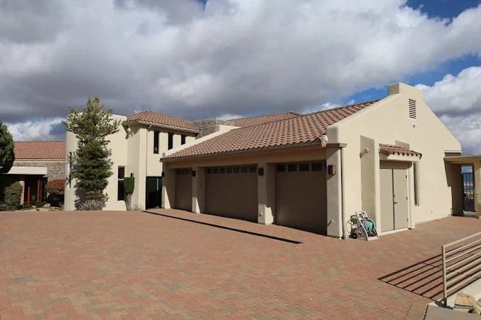 Finishing Touch Painting gallery image 1