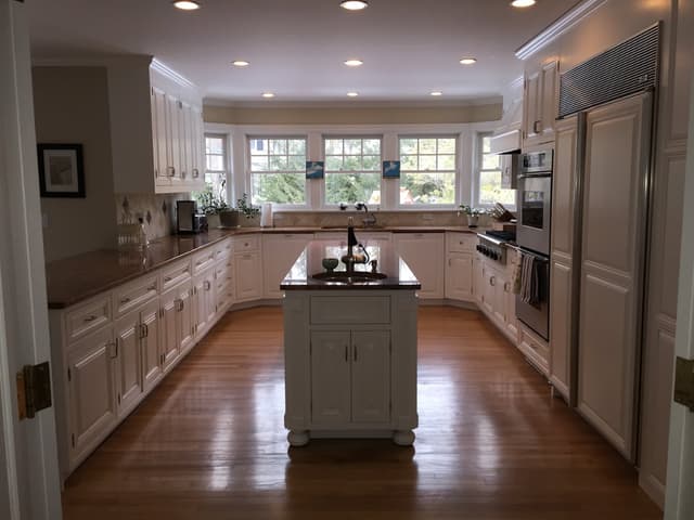 White Chooz Painters logo with blue background placeholder for paintig company logos