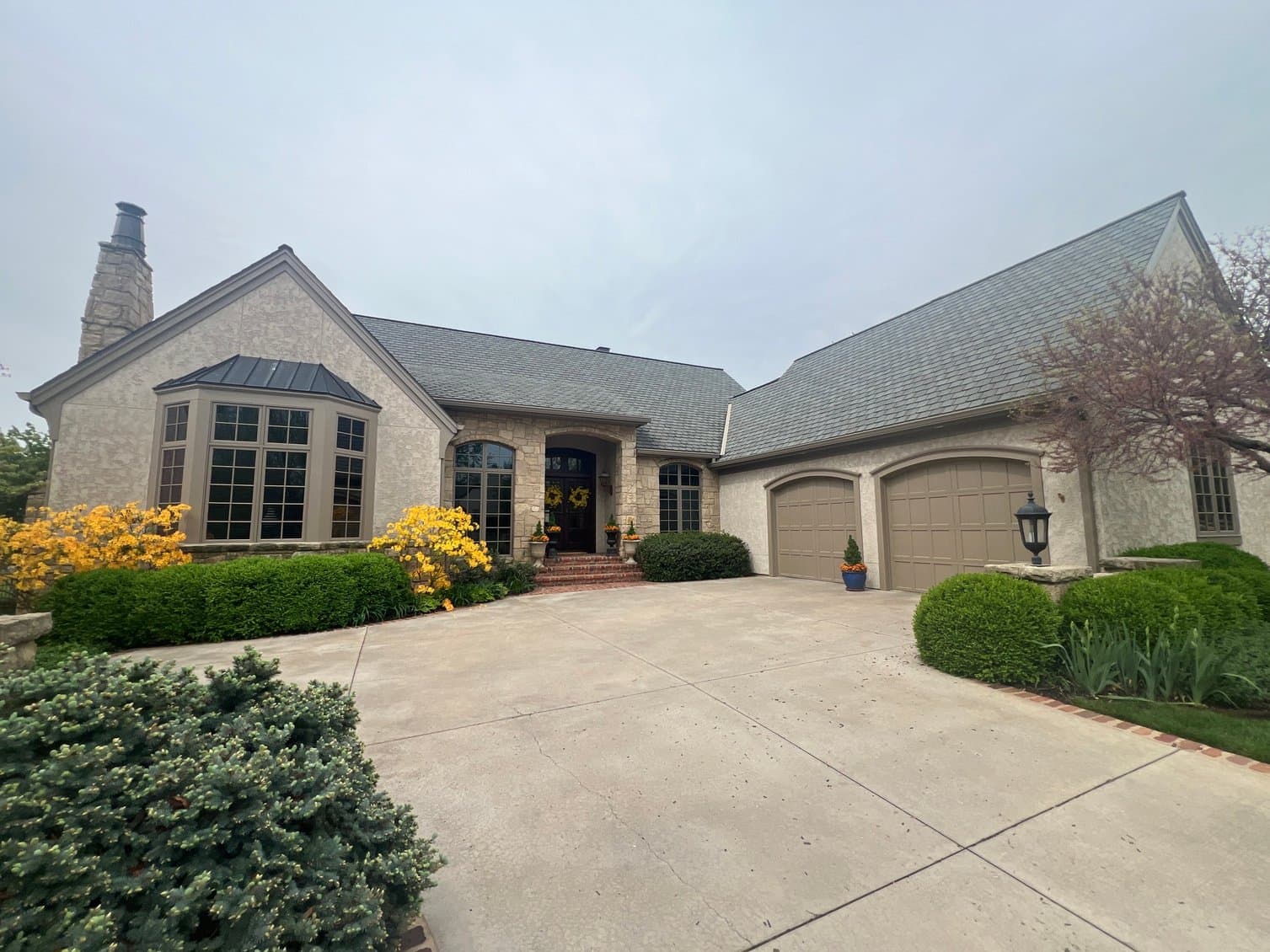 Graystone Painting and Refinishing gallery image 4