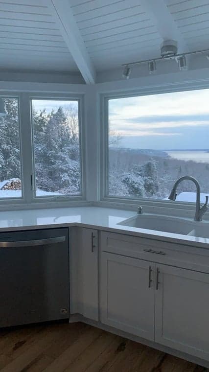 White Chooz Painters logo with blue background placeholder for paintig company logos