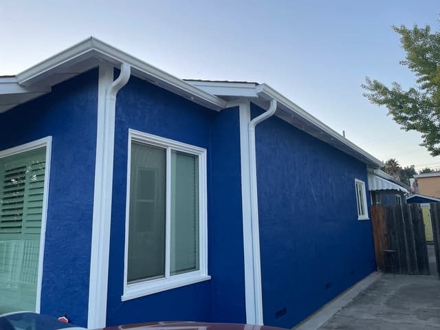 White Chooz Painters logo with blue background placeholder for paintig company logos