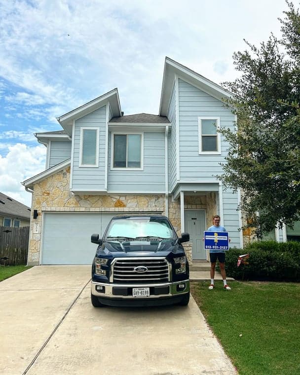 White Chooz Painters logo with blue background placeholder for paintig company logos