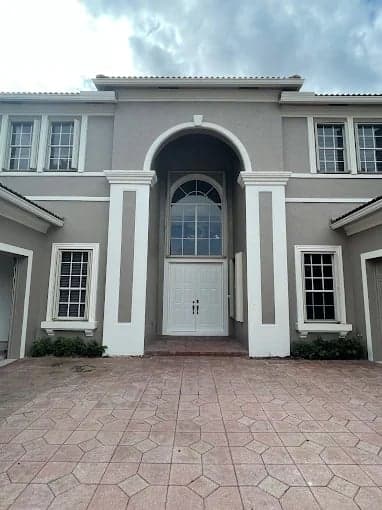 White Chooz Painters logo with blue background placeholder for paintig company logos