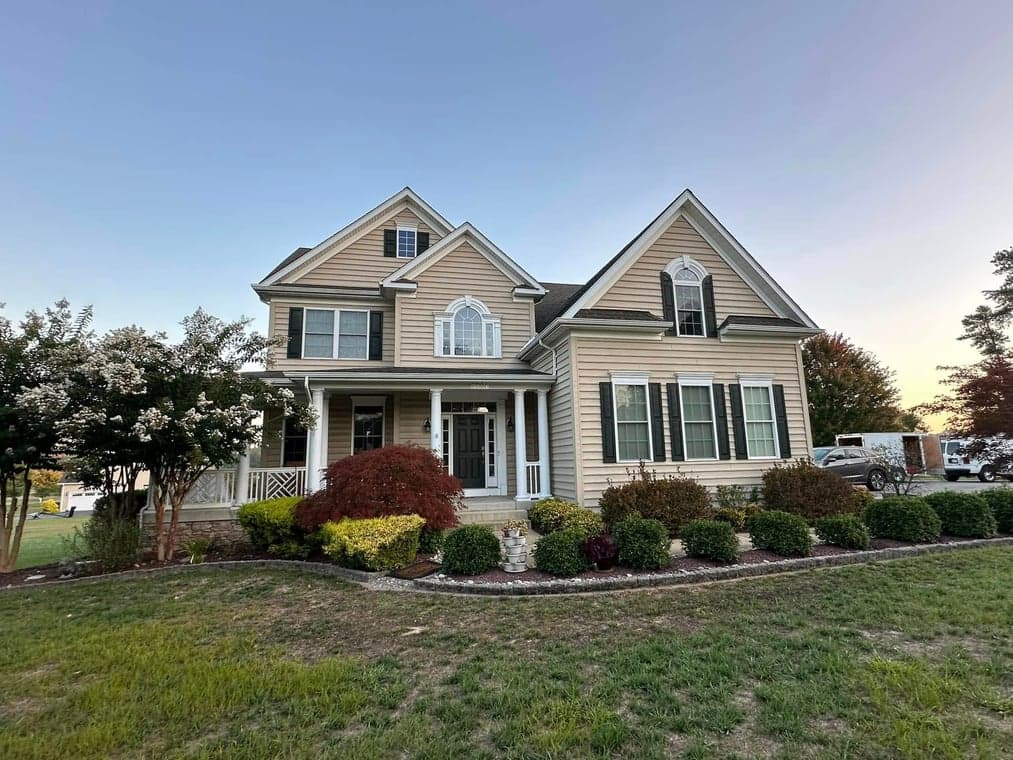 DJ's Painting & Powerwashing gallery image 2