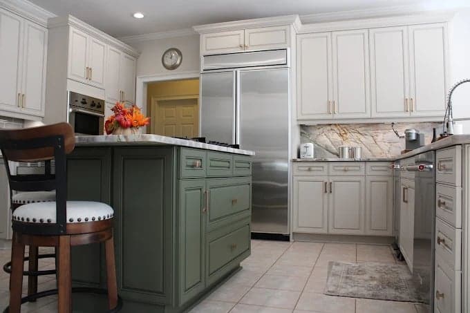 Zach's Refinishing-Cabinet Painting & Staining Specialists gallery image 1