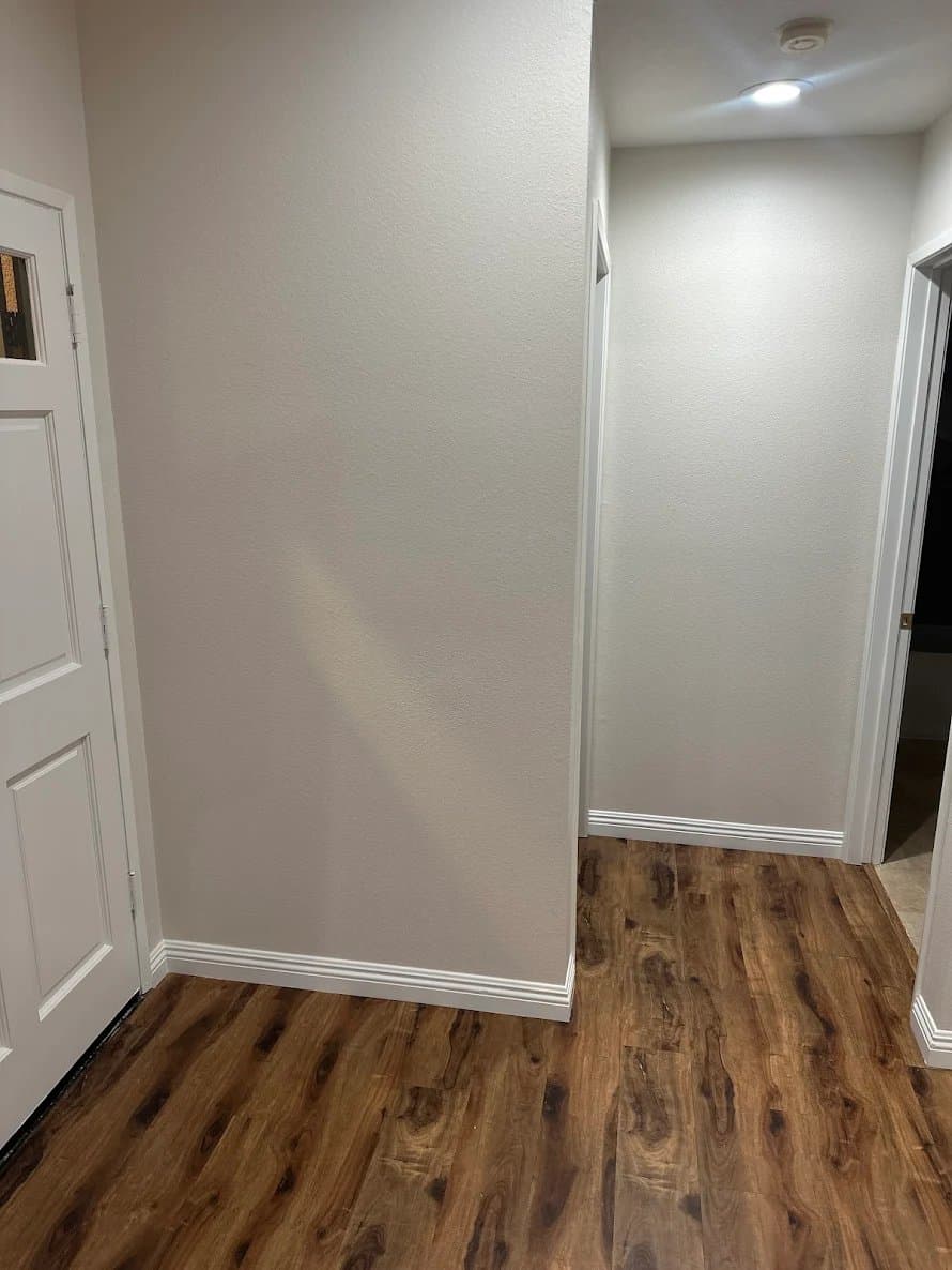 Custom Painting & Decorating Inc gallery image 3