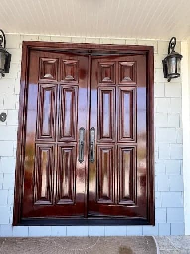 White Chooz Painters logo with blue background placeholder for paintig company logos