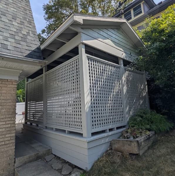 White Chooz Painters logo with blue background placeholder for paintig company logos