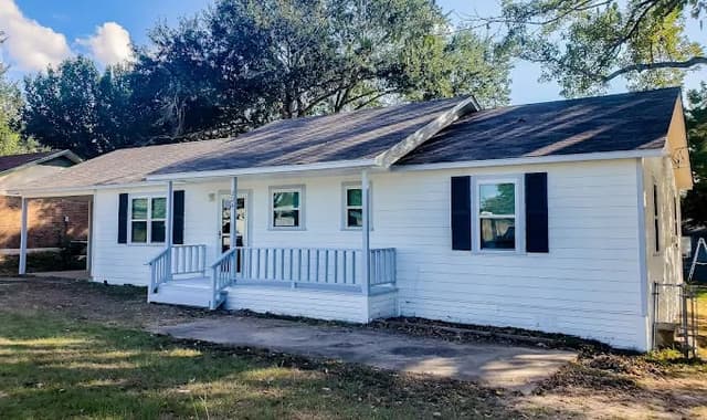 White Chooz Painters logo with blue background placeholder for paintig company logos